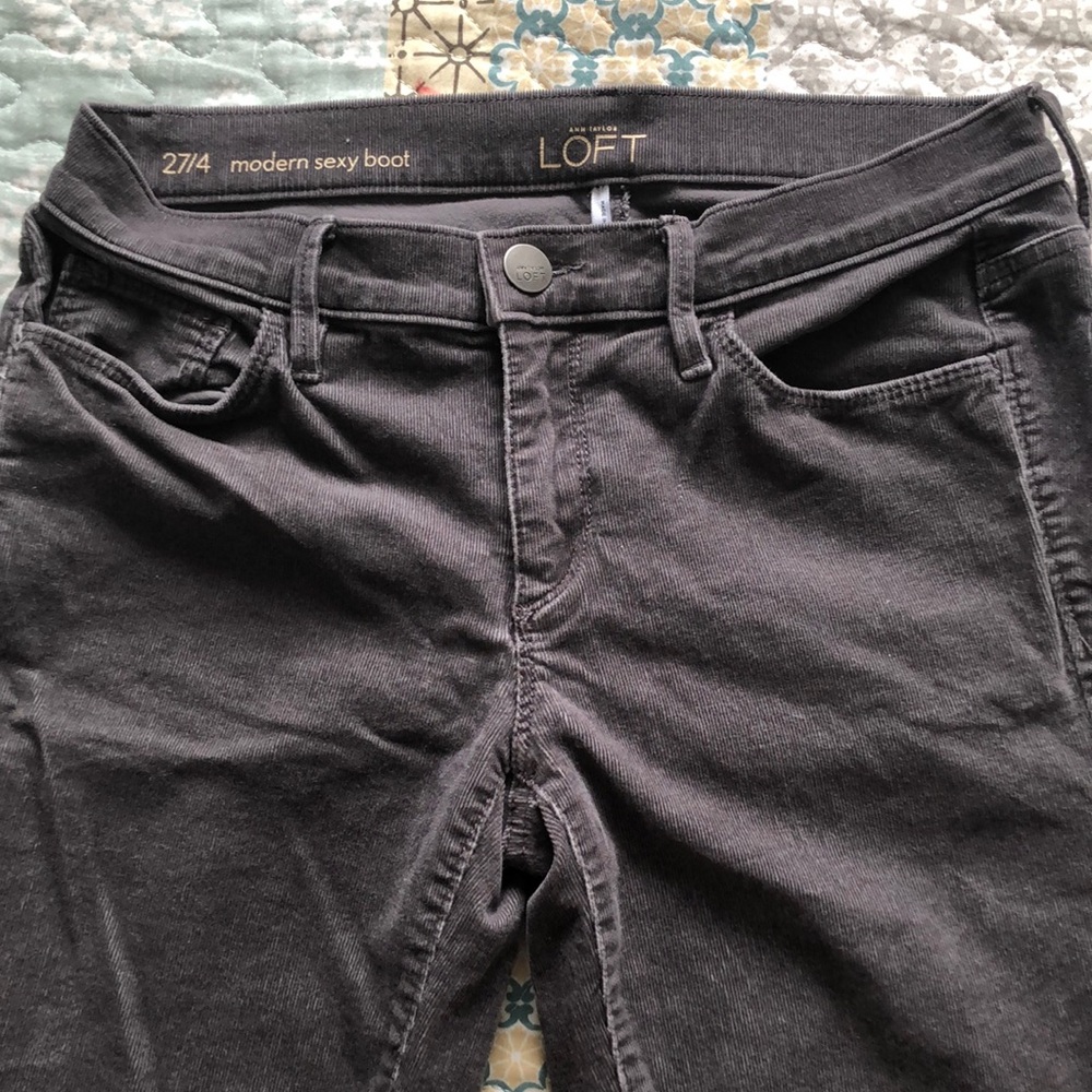 Loft Modern Sexy Boot pants 27/4